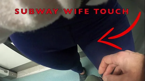 حار My Wife Let Older Unknown Man to Touch her Pussy Lips Over her Spandex Leggings in Subway مقاطع فيديو جديدة