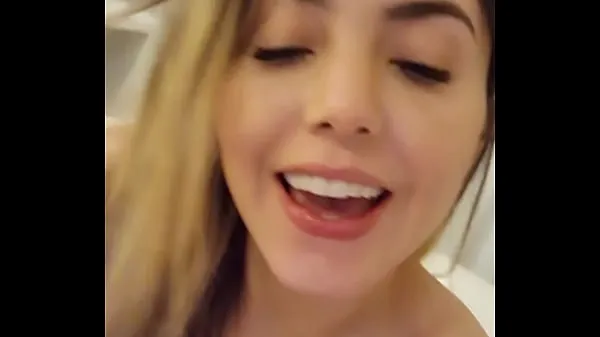 Hotte I just gave my ass for 5 hours to 2 daddys.... my ass is destroyed... wanna see??.. go to bolivianamimi nye videoer