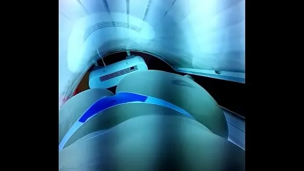 On the tanning machine showing me off - Giant Butt sitting hot - Access to WhatsApp and Content: - Participate in my Videos novos vídeos interessantes