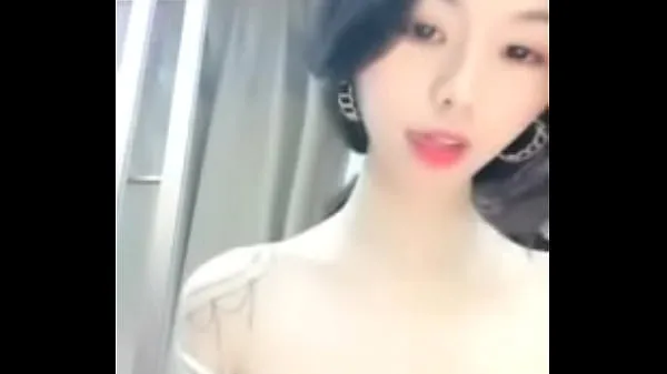 High-looking beauty Ugly Auntie hasn't gone completely nude temptation Video baru yang populer