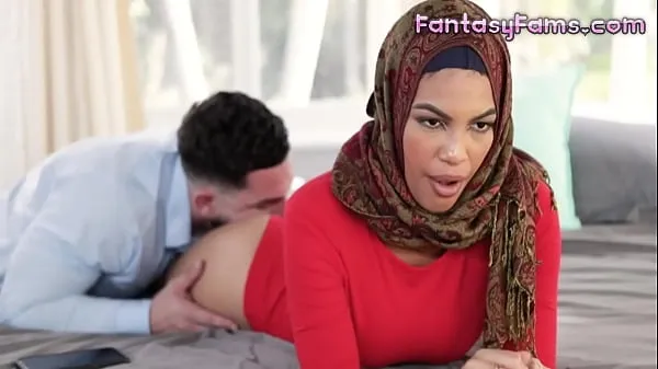 Hot Fucking Muslim Converted Stepsister With Her Hijab On - Maya Farrell, Peter Green - Family Strokes new Videos