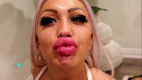 ホットSkylar Xtreme の最高の FACEFUCKING ブロンドのふしだらな女のフェラチオの唇は、DEEPTHROAT に作られました。フェラチオコンパイル新しいビデオ
