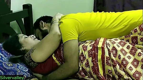 Καυτά Indian xxx sexy Milf aunty secret sex with son in law!! Real Homemade sex νέα βίντεο