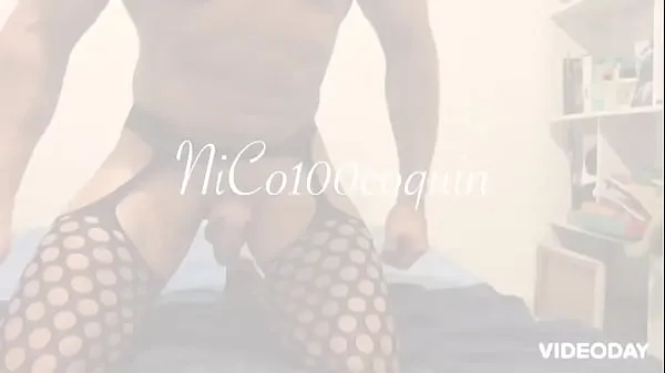 Καυτά NiCo100coquin the slut releases his small cock from her chastity cage νέα βίντεο