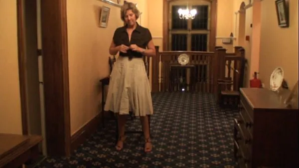 Žhavá Hotel Hallway nová videa