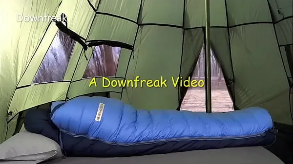 Hot Acampar en la tienda lleva a follar mi saco de dormir Vintage Sierra Designs nuevos videos