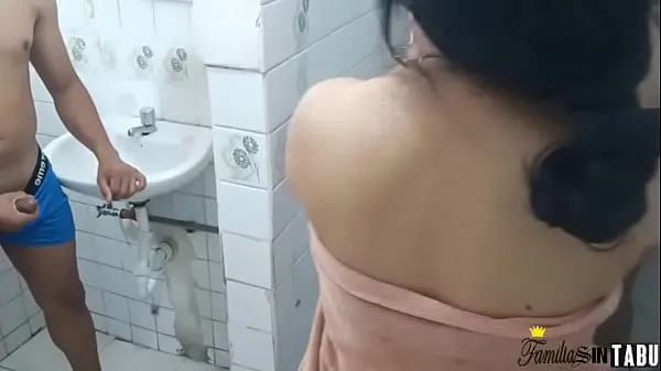 Sexy Fucked By Her Roommate Watching Him Naked In The Bathroom She Offers Her Cock And Eats It With Her Pussy Creampie On Dirty Face Xvideos Video baru yang populer