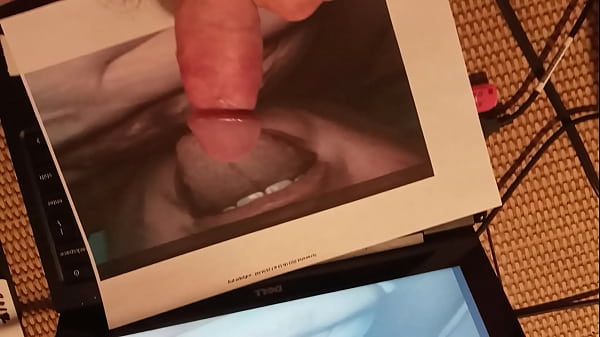 Hotte printing a photo with cock ready nye videoer