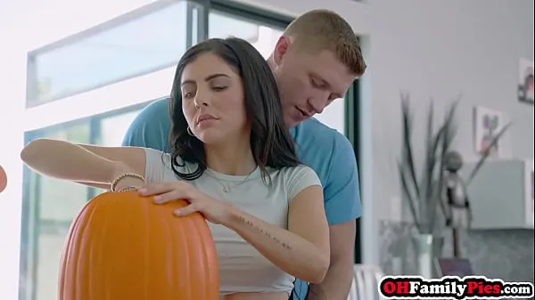 Populárne Stepbro please fuck Lily Larimar and hot teen Theodora Day tight pumpkins nové videá