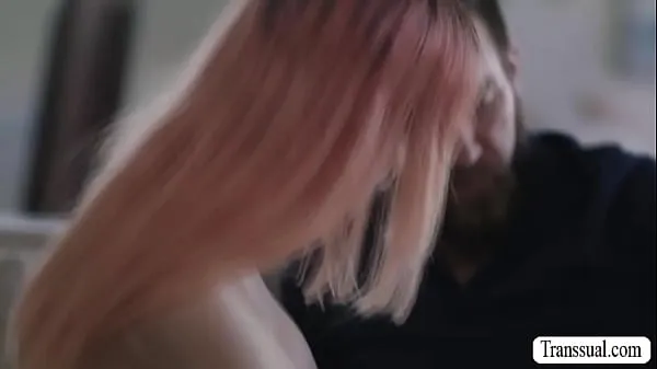 हॉट Pink haired TS comforted by her bearded stepdad by licking her ass to makes it wet and he then fucks it so deep and hard नए वीडियो