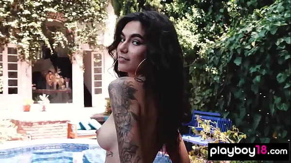 인기 있는 Inked all natural latina beauty Hades showing her hairy pussy outdoor개의 새 동영상