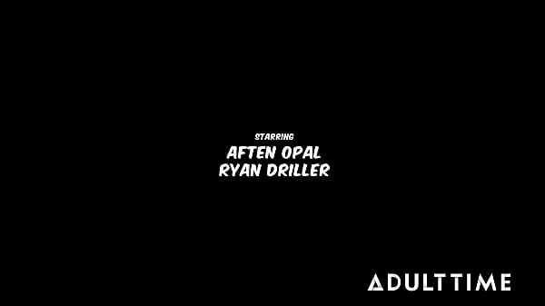 Καυτά ADULT TIME - AHEGAO EXTREME ORGASMS: Gamer Girl Aften Opal Gets Fucked By BF's Stepdad! FULL SCENE νέα βίντεο