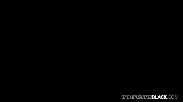 Hot PrivateBlack - Skinny Mary Popiense Seduces Black Cock At The Beach new Videos
