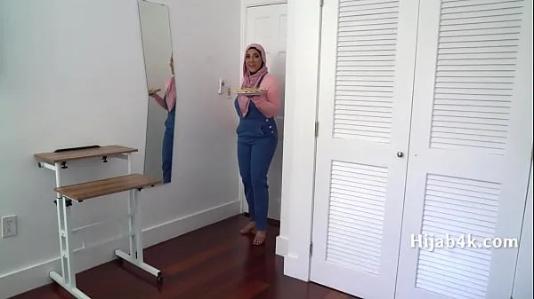 Hot BBW Muslim Stepniece Wants To Experiment With Her Stepuncle new Videos