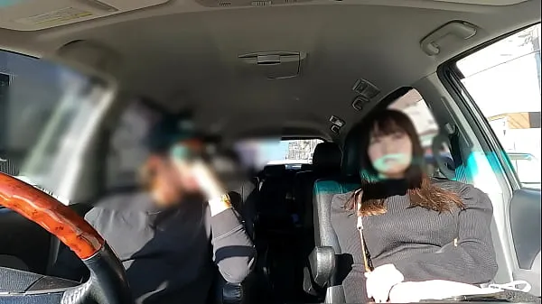 Completely real Japanese [hidden shot] Neat but baby-faced big breasts that can be seen from the top of the knit Unexpected exposure confession "I want to have sex in the car" while driving and suddenly breaks out in car sex [Appearance] [Close Video baharu hangat