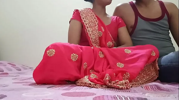 Hot Indian Desi newly married hot bhabhi was fucking on dogy style position with devar in clear Hindi audio วิดีโอใหม่
