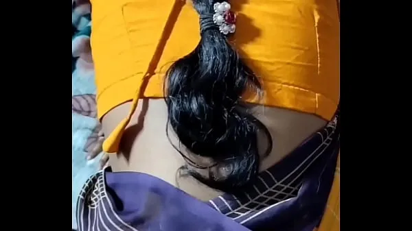 Yeni Videolar Indian desi Village bhabhi outdoor pissing porn