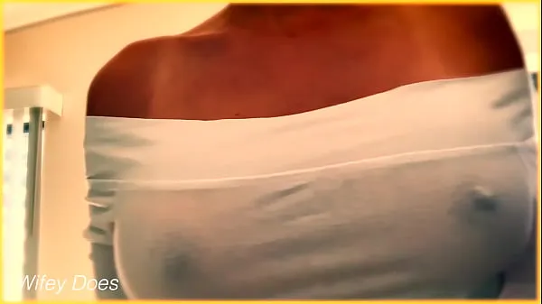 Καυτά PREVIEW - WIFE shows amazing tits in braless wet shirt νέα βίντεο