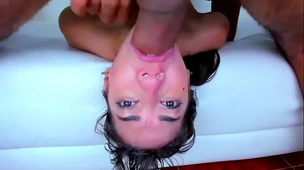 Népszerű Natasha awesome deepthroat új videó