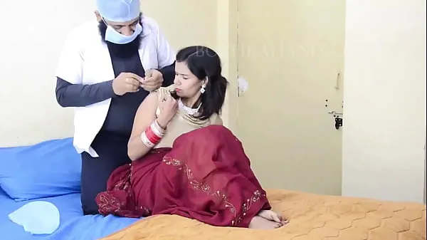 Vroči Doctor fucks wife pussy on the pretext of full body checkup full HD sex video with clear hindi audionovi videoposnetki
