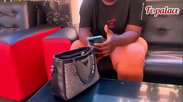 Kuumia I travelled down all the way to see my online boyfriend and since he didn’t show up long story short, watch how I ended up fucking a man who came by( SUBSCRIBE TO RED TO WATCH COMPLETE VIDEO uutta videota