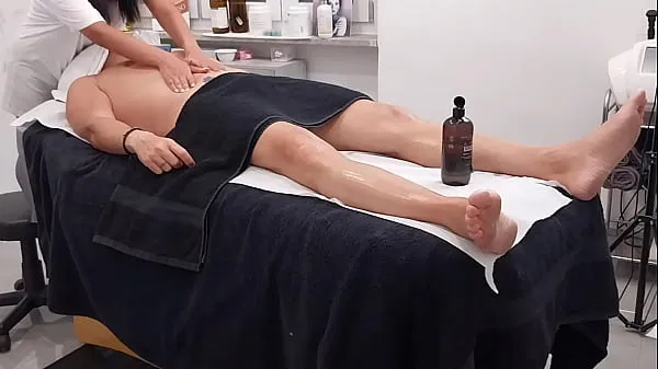 Hot My husband gives me an anniversary massage วิดีโอใหม่