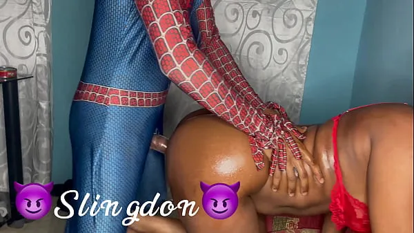 Video nóng Spiderman saved the city then fucked a fan mới