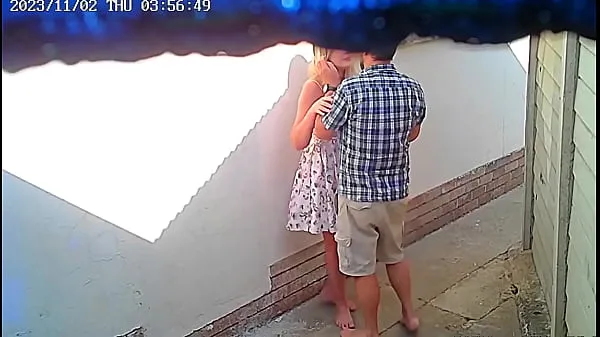 حار Cctv camera caught couple fucking outside public restaurant مقاطع فيديو جديدة