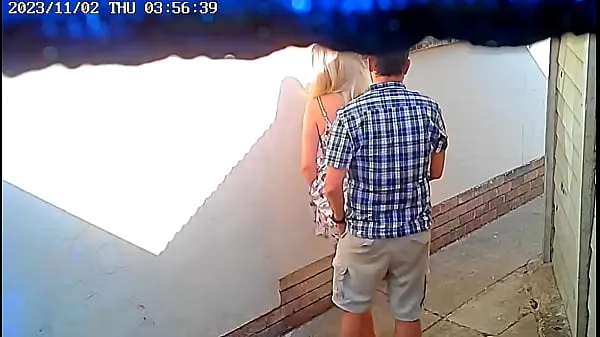Vroči Daring couple caught fucking in public on cctv cameranovi videoposnetki