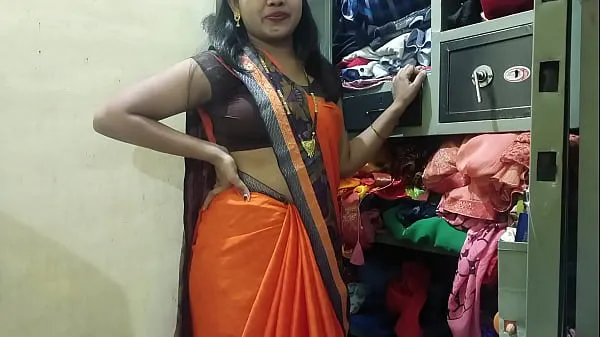 Hotte Took off the maid's saree and fucked her (Hindi audio nye videoer
