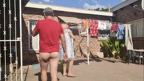 حار Outdoor fucking while taking off the laundry مقاطع فيديو جديدة