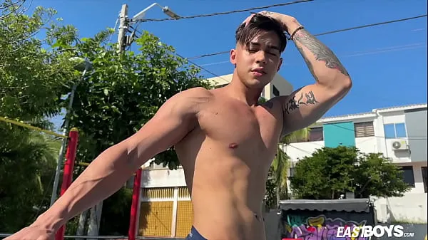 Hot We have new sexy dude for you, Jhon Connor. Jhon has a strong body, massive pecs and big arms, result of spending his free time at workout parks. We take you to one of those places and then we also go for a ride with Jhon new Videos