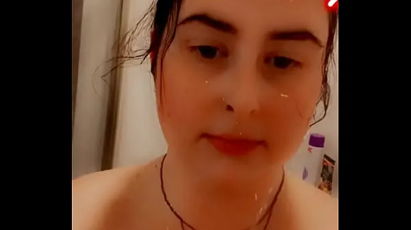 Žhavá Just a little shower fun nová videa